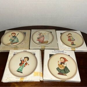 Hummel Miniature Collector Plate - Cream, Red, Yellow, Green Accents